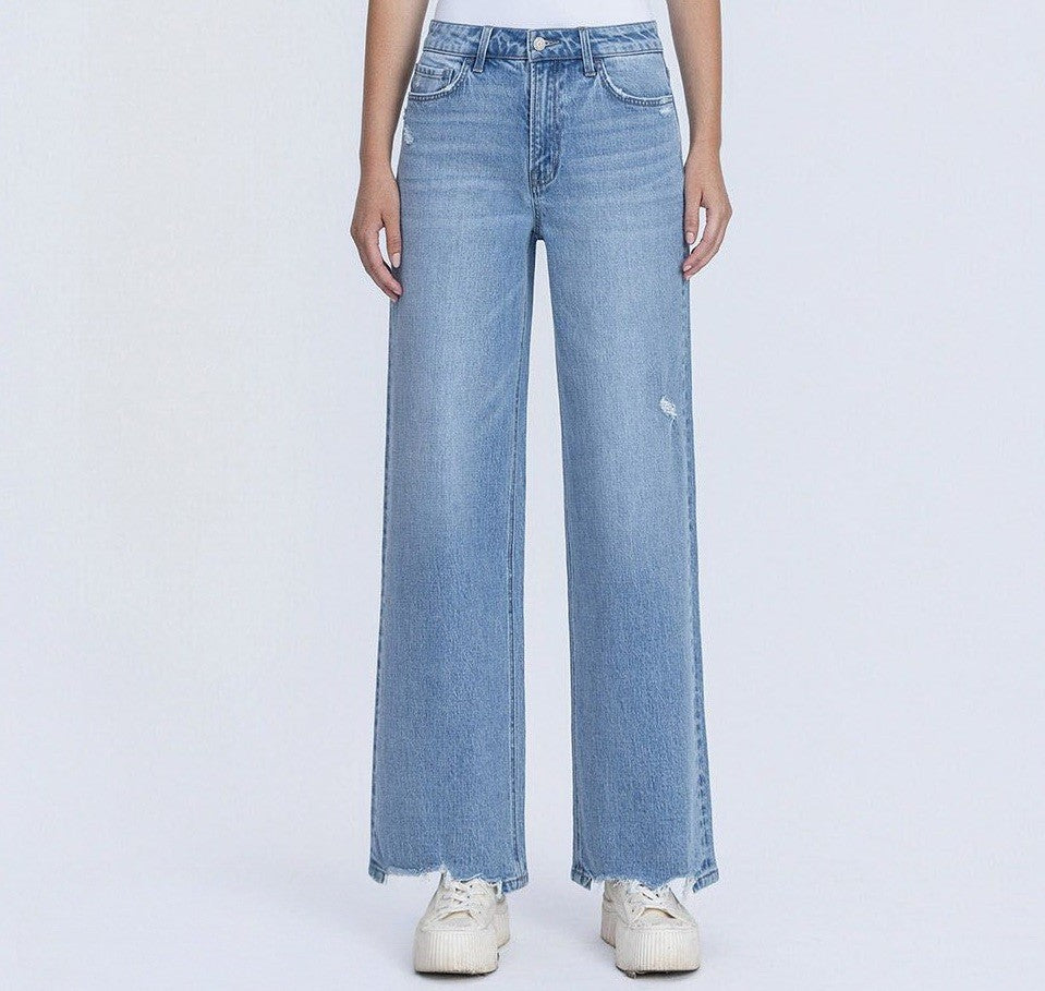 High-rise distressed hem wide