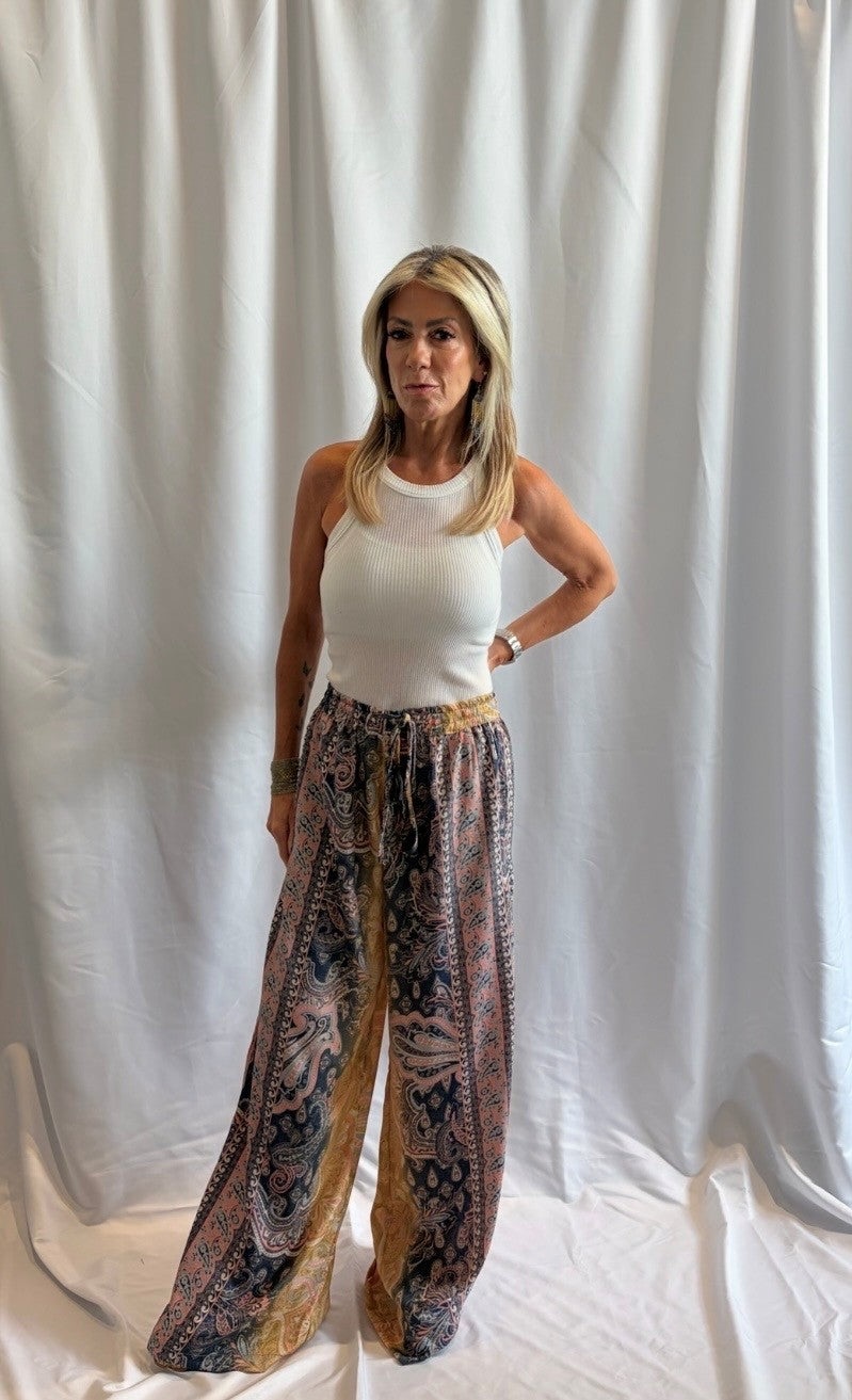 The Farah pants in blue