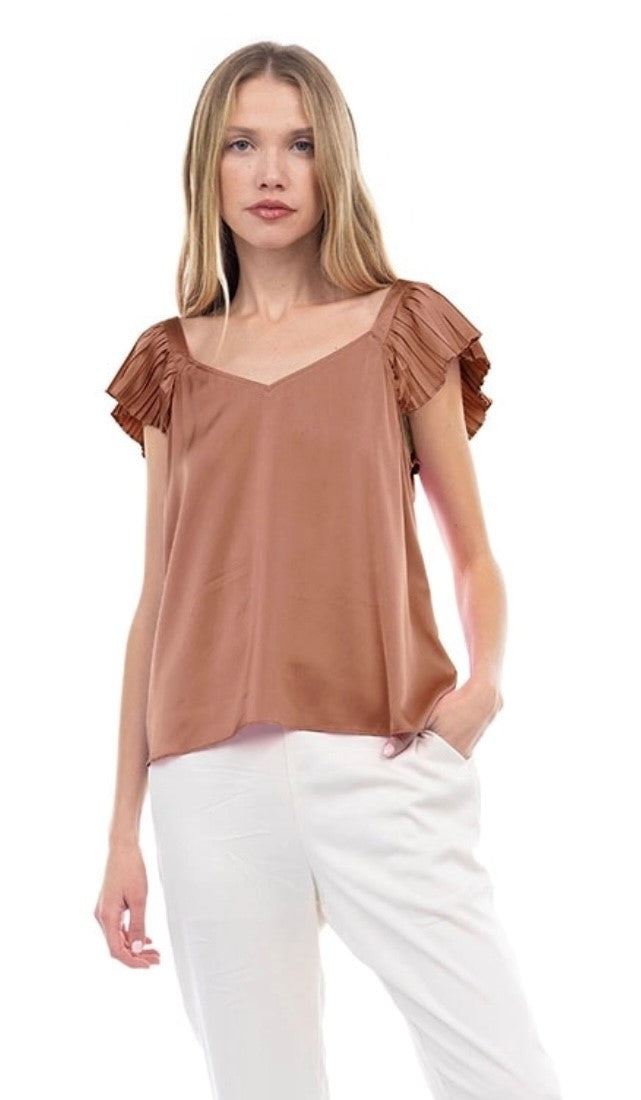 The Birdie Top in Mocha