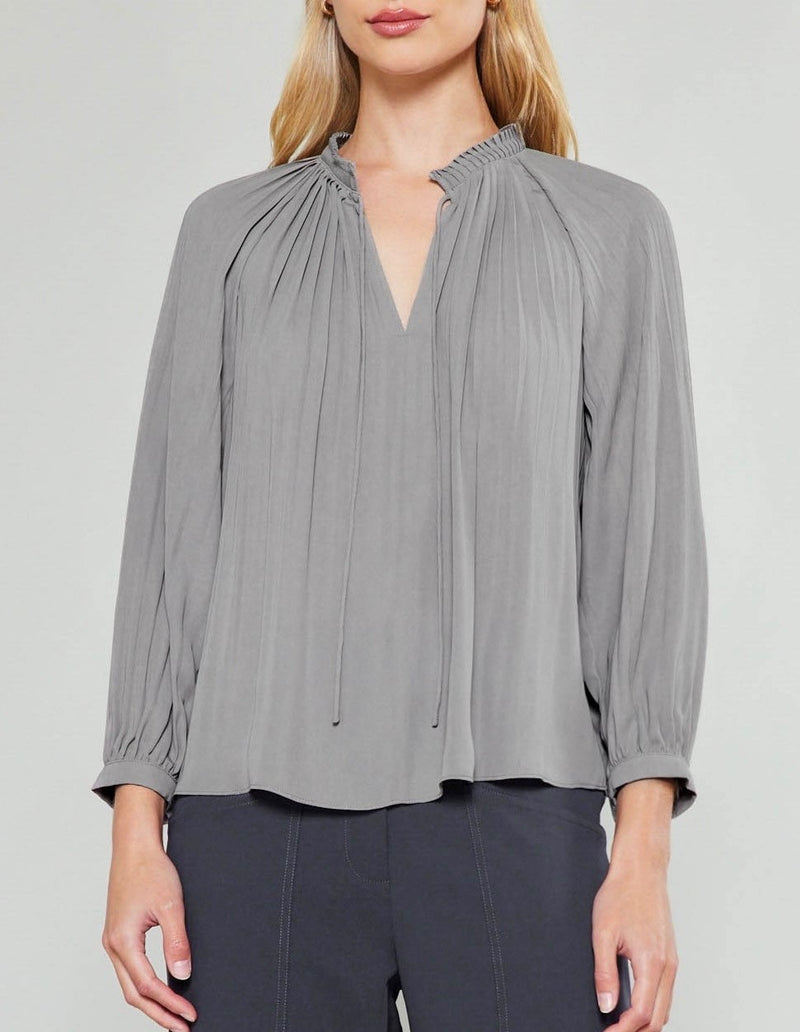 The Claire top in Grey