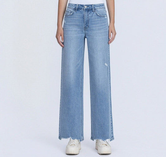 High-rise distressed hem wide